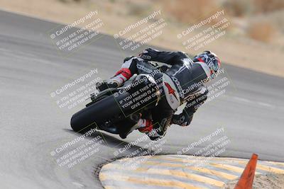 media/Dec-17-2022-SoCal Trackdays (Sat) [[224abd9271]]/Turn 10 Backside (120pm)/